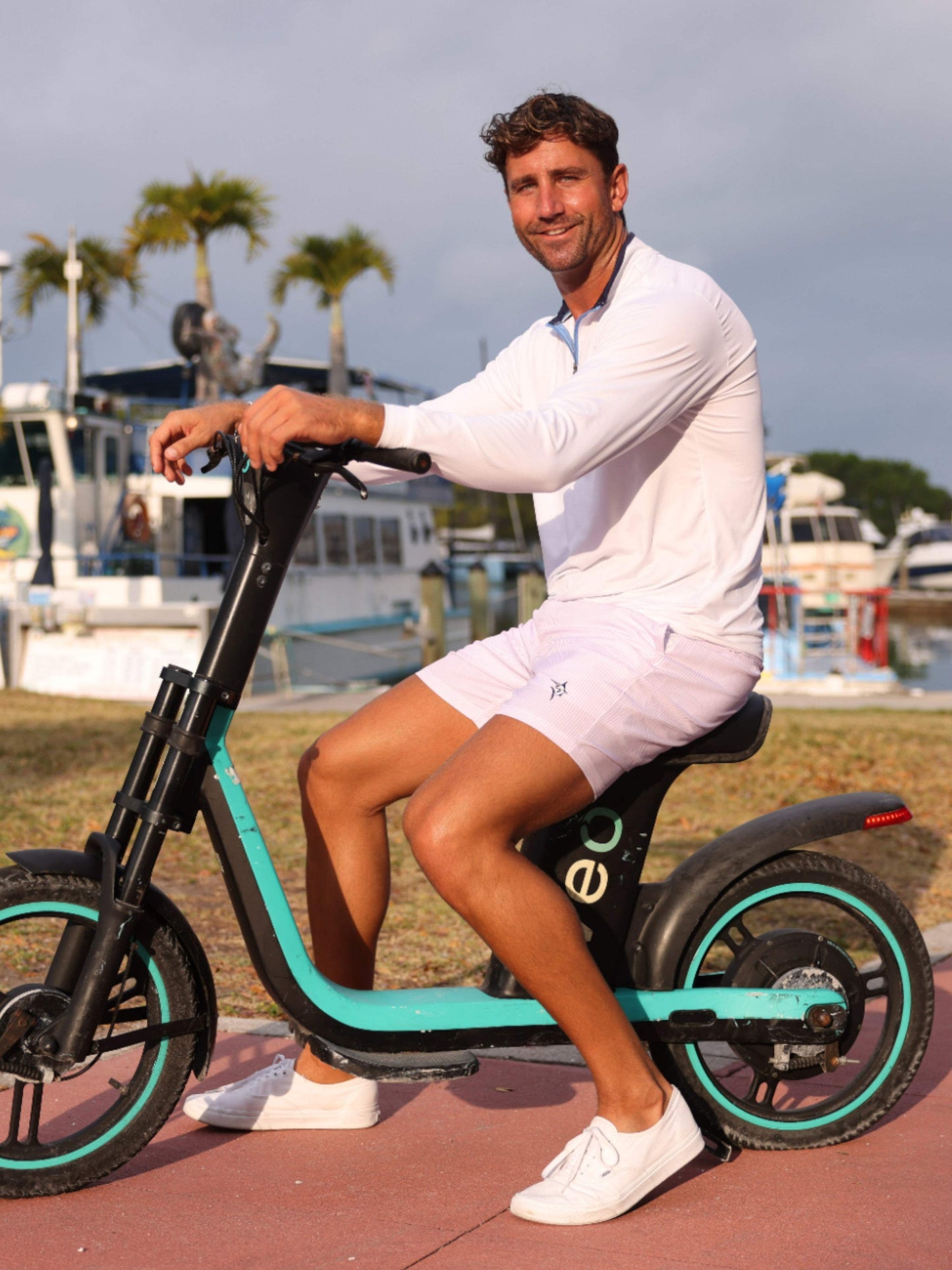 Freeport Short Effortless Performance - White Water Life - Flyclothing LLC