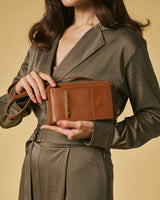 Giada (cognac) - Italian women's crossbody phone wallet with shoulder strap