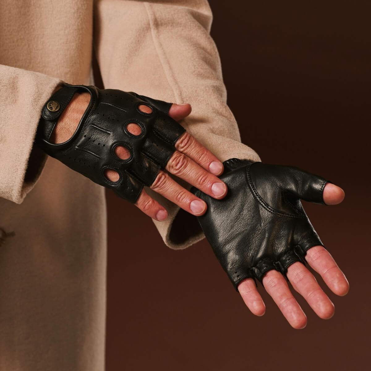 Giuseppe (black) - Italian lambskin fingerless leather driving gloves - Leather Gloves Online - Flyclothing LLC