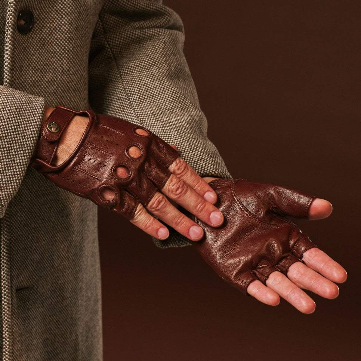 Giuseppe (brown) - Italian lambskin fingerless leather driving gloves - Leather Gloves Online - Flyclothing LLC