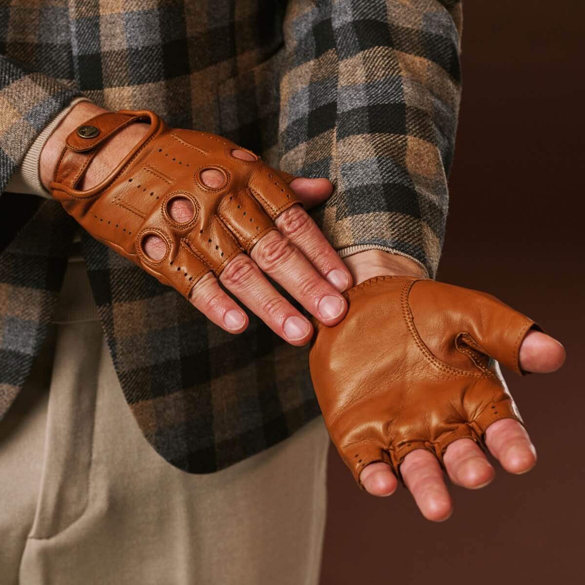 Giuseppe (cognac) - Italian lambskin fingerless leather driving gloves - Leather Gloves Online - Flyclothing LLC