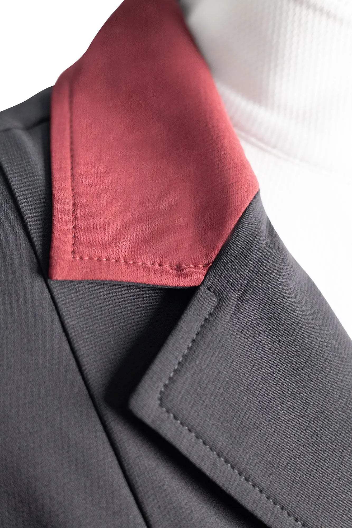 Grand Prix Ladies EQJ Classic 3 Button Show Jacket, Black with Burgundy Collar - Huntley Equestrian - Flyclothing LLC