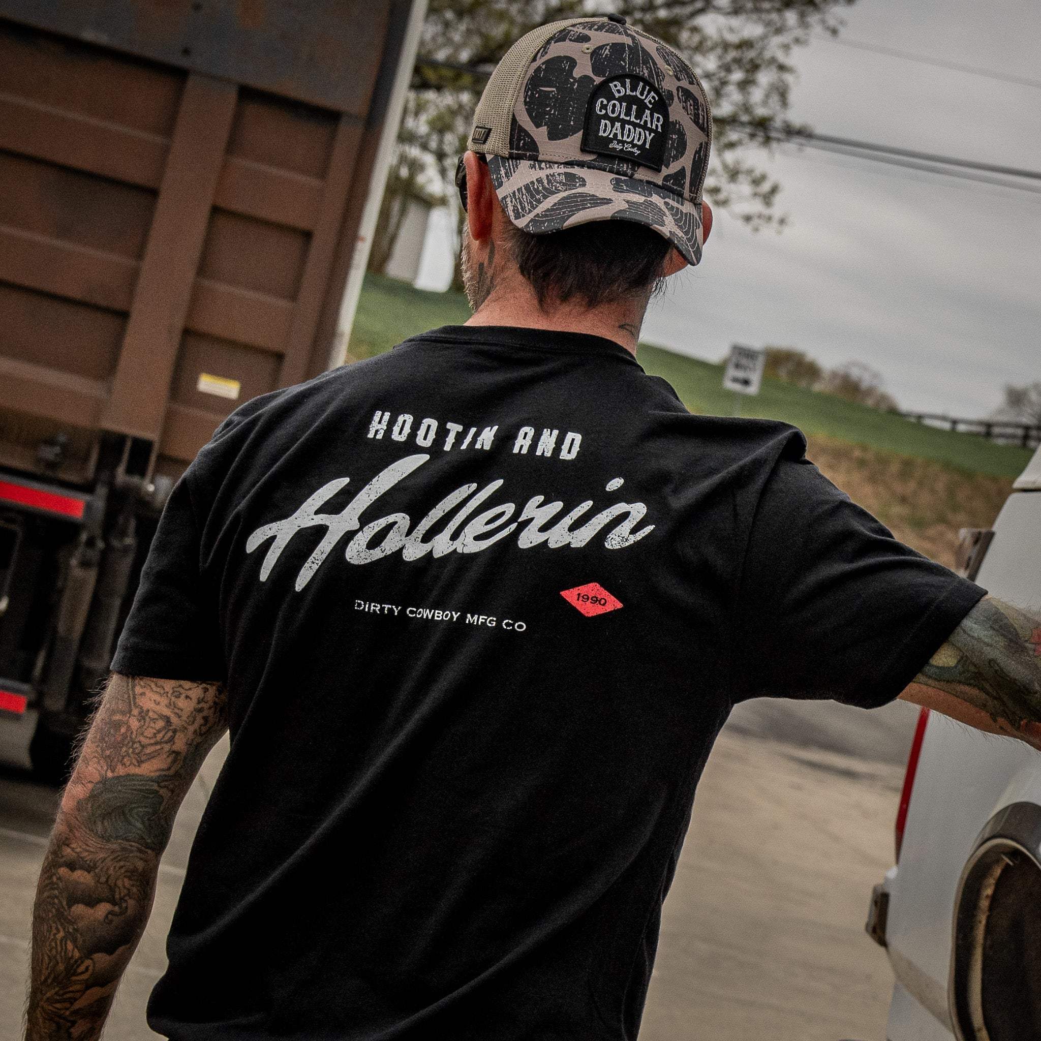Hootin And Hollerin Men's T-Shirt - DIRTY COWBOY USA - Flyclothing LLC