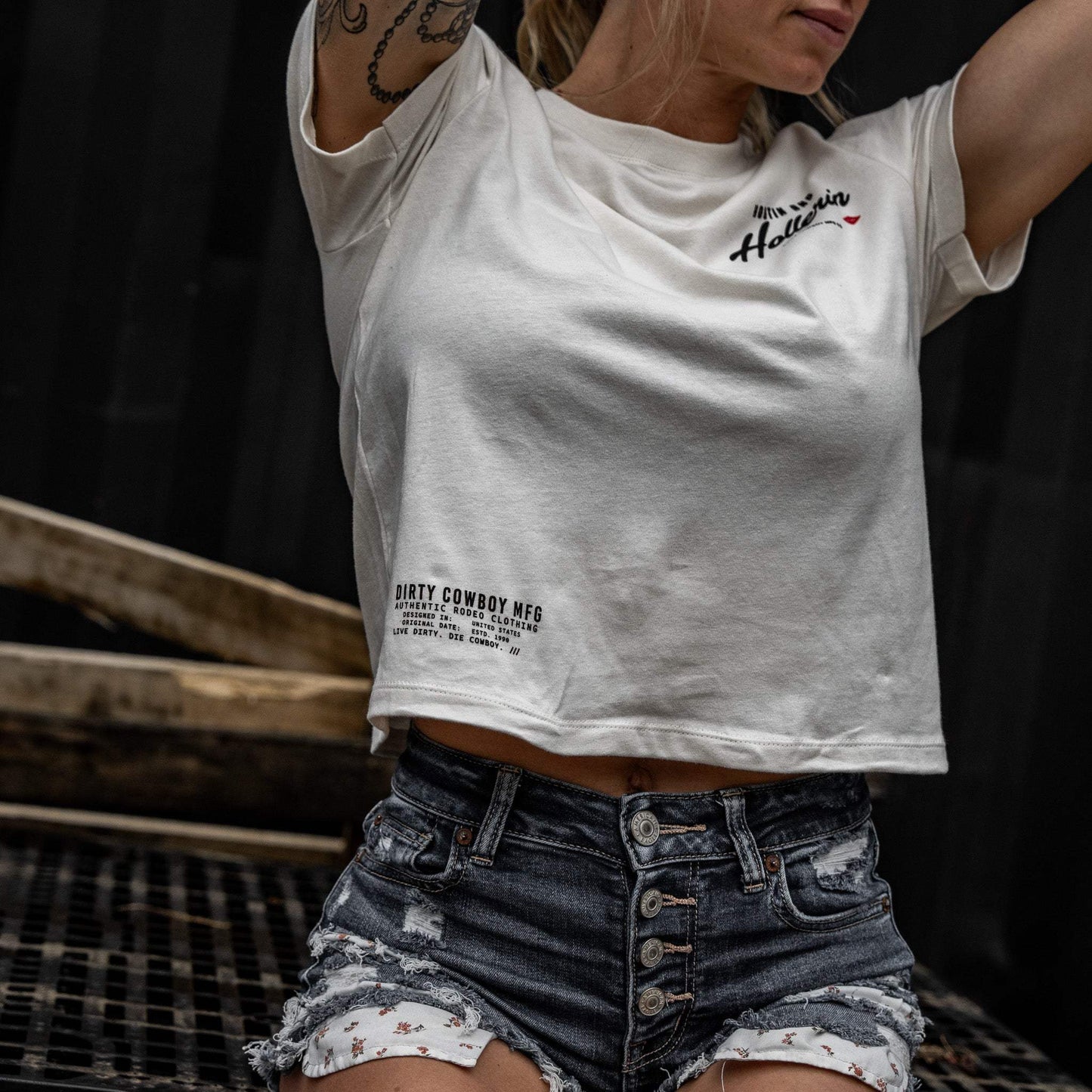 Hootin And Hollerin' Ladies Cropped T-Shirt - DIRTY COWBOY USA - Flyclothing LLC