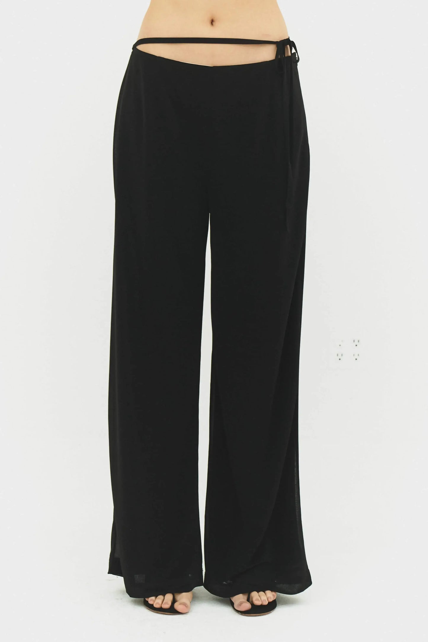 EMILIA PANT IN BLACK - findmenowthelabel - Flyclothing LLC