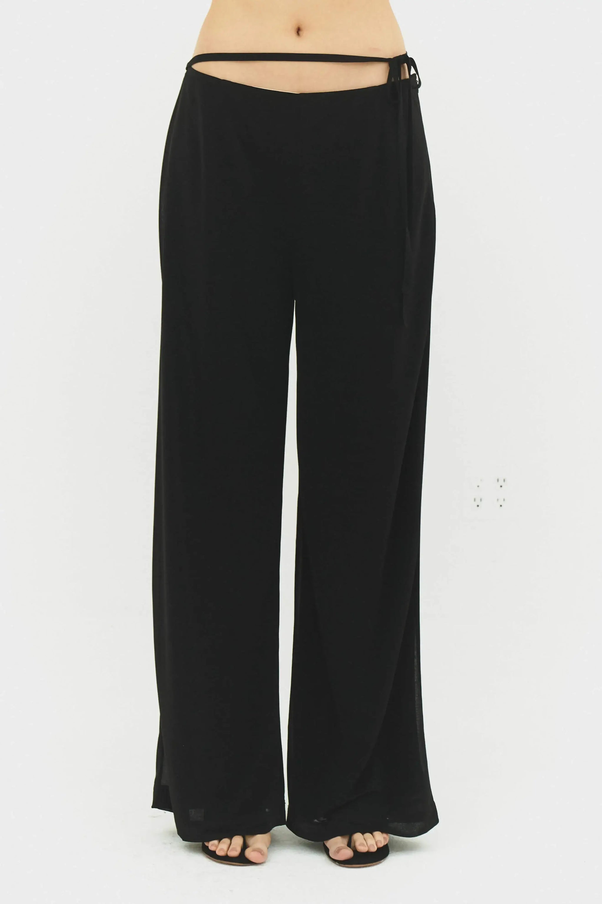 EMILIA PANT IN BLACK - findmenowthelabel - Flyclothing LLC