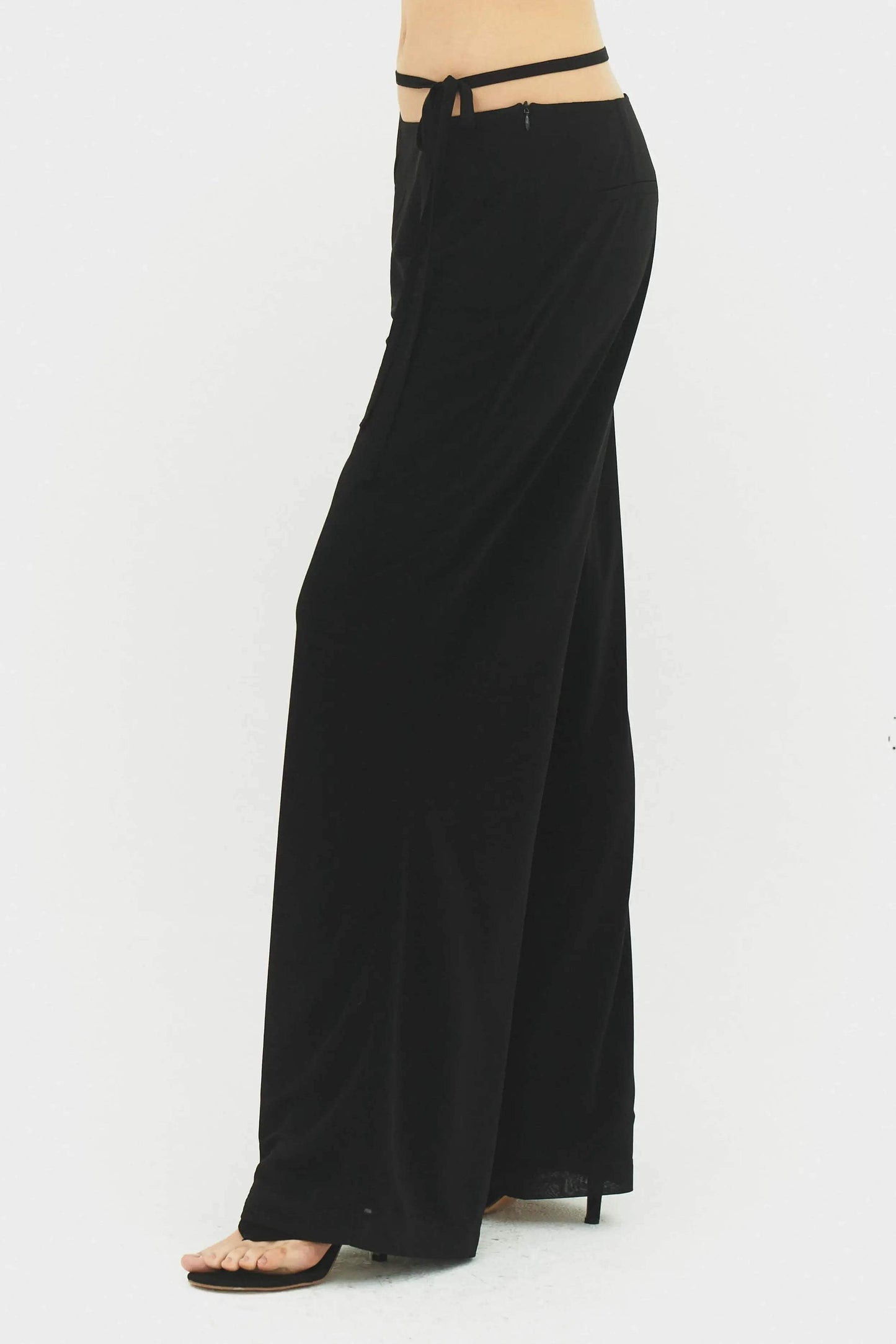 EMILIA PANT IN BLACK - findmenowthelabel - Flyclothing LLC