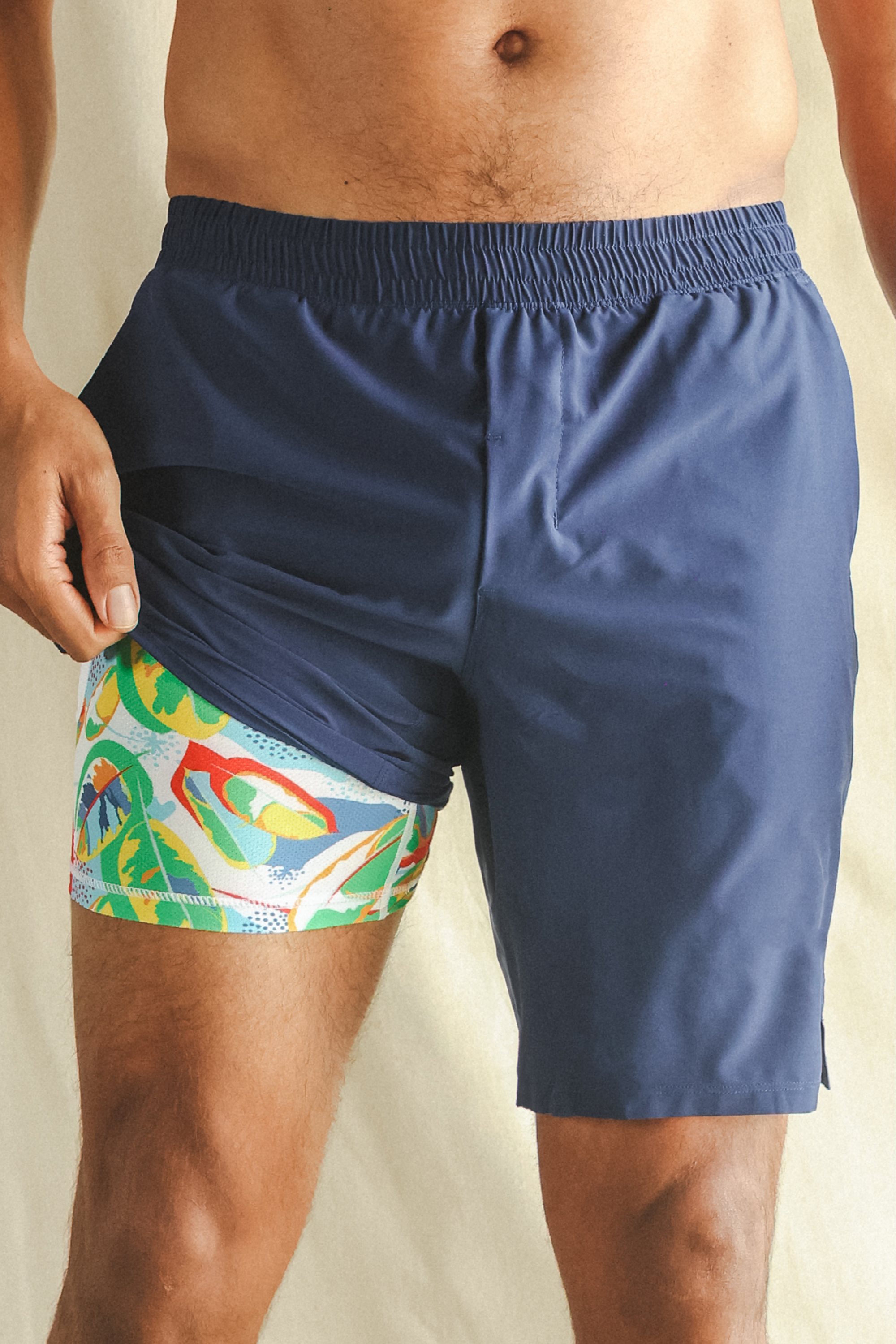 The Hot in Havana | Tropical Navy Ball Hammock® 9 Inch Athletic Shorts