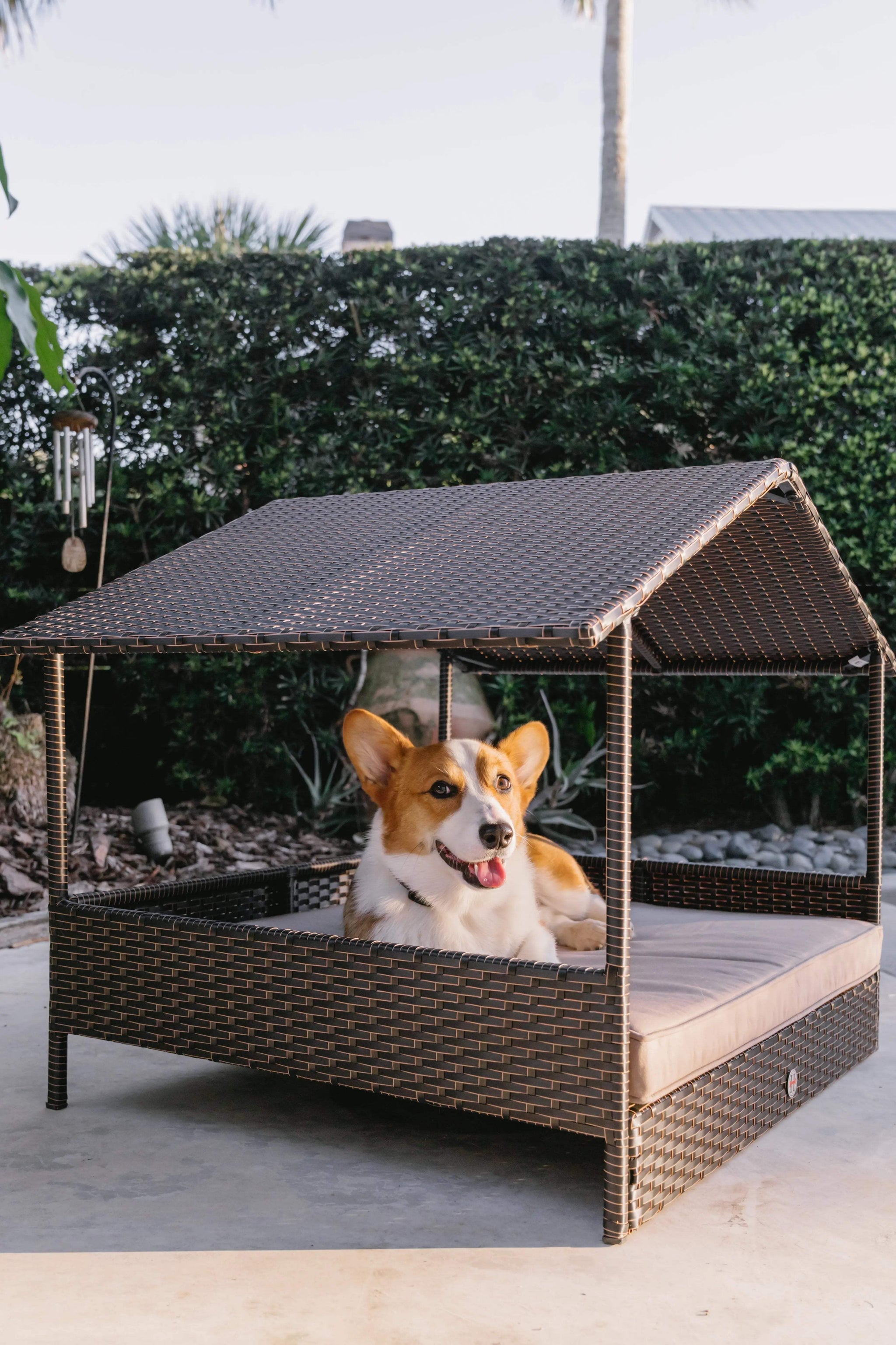 Huntley Pet Rattan Wicker Indoor Outdoor Cabana Raised Pet Bed - Huntley Equestrian - Flyclothing LLC