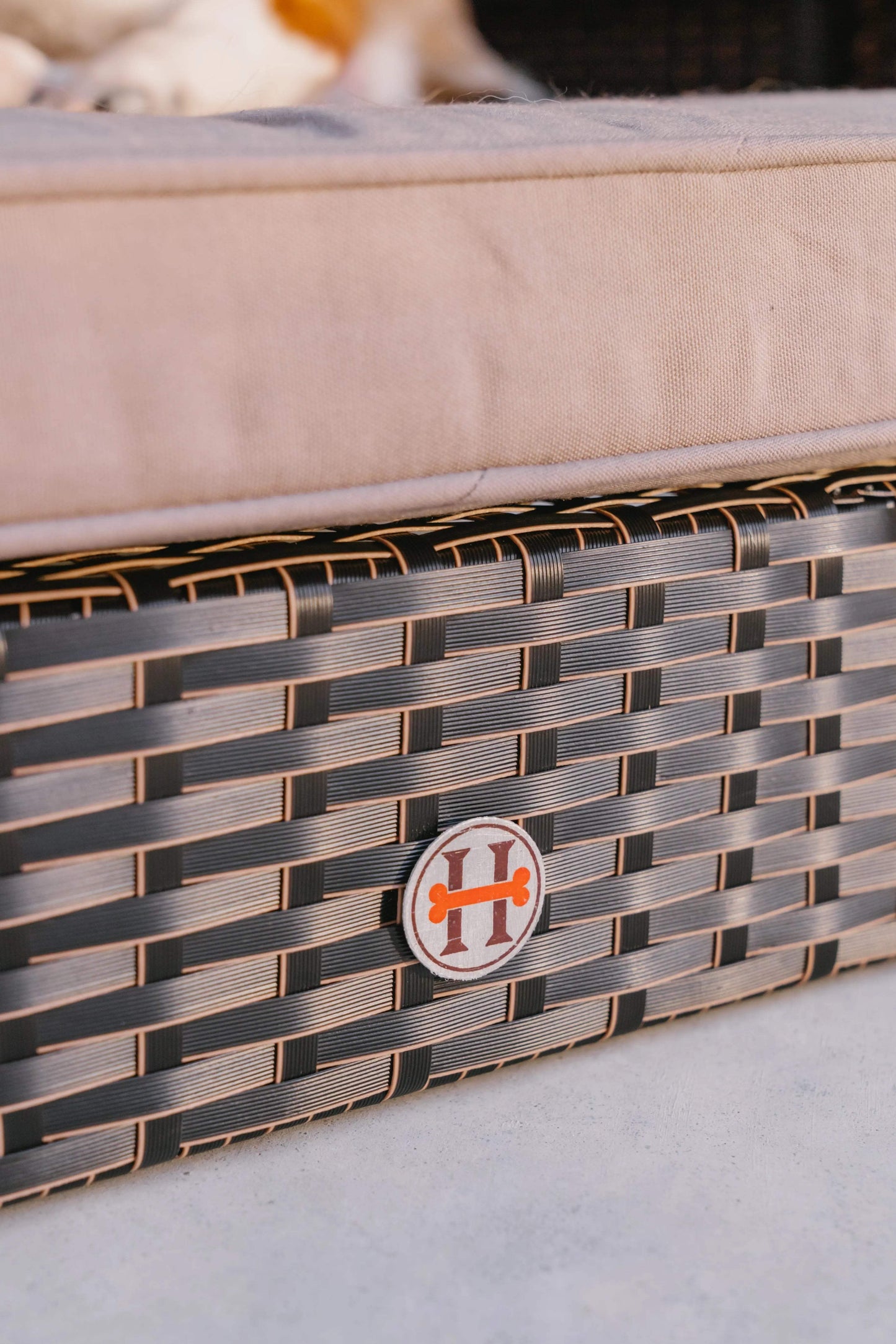 Huntley Pet Rattan Wicker Indoor Outdoor Cabana Raised Pet Bed - Huntley Equestrian - Flyclothing LLC