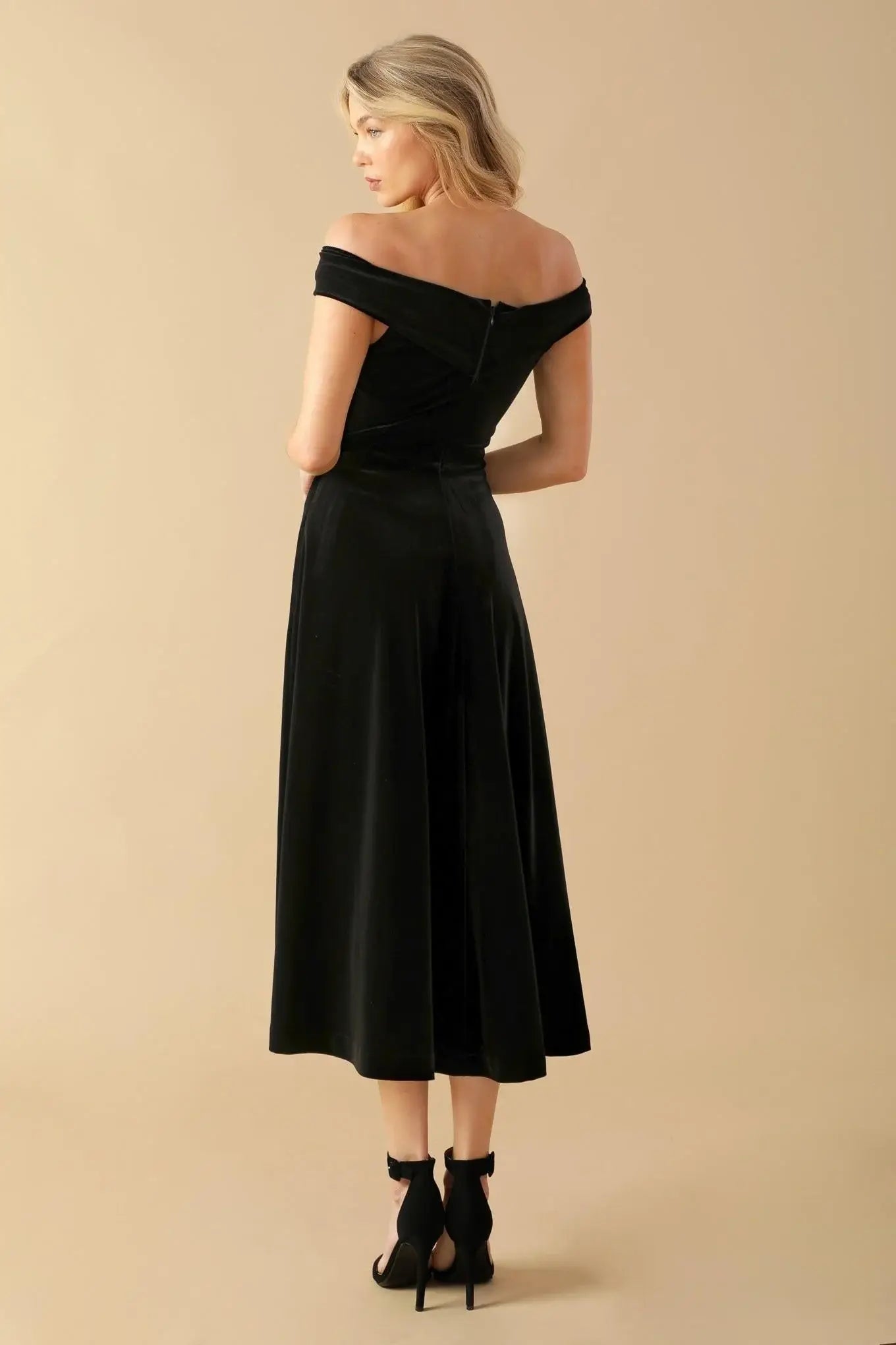 BE THERE FOR YOU VELVET MIDI DRESS - Flying Tomato - Flyclothing LLC
