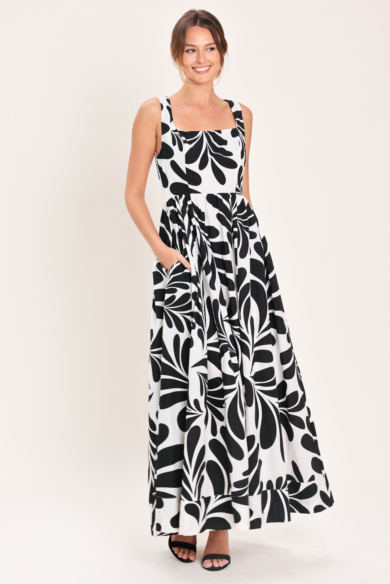 MONO BLOOM WOVEN MAXI DRESS - Flying Tomato - Flyclothing LLC