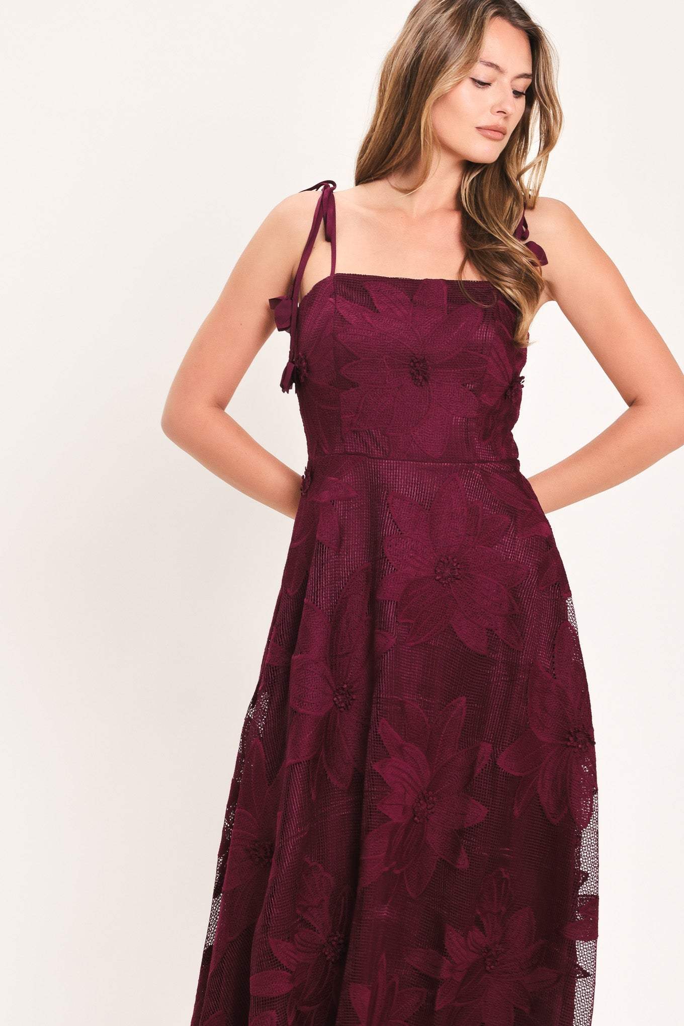 SANDY BLOOM FLORAL WOVEN LACE MIDI DRESS - Flying Tomato - Flyclothing LLC