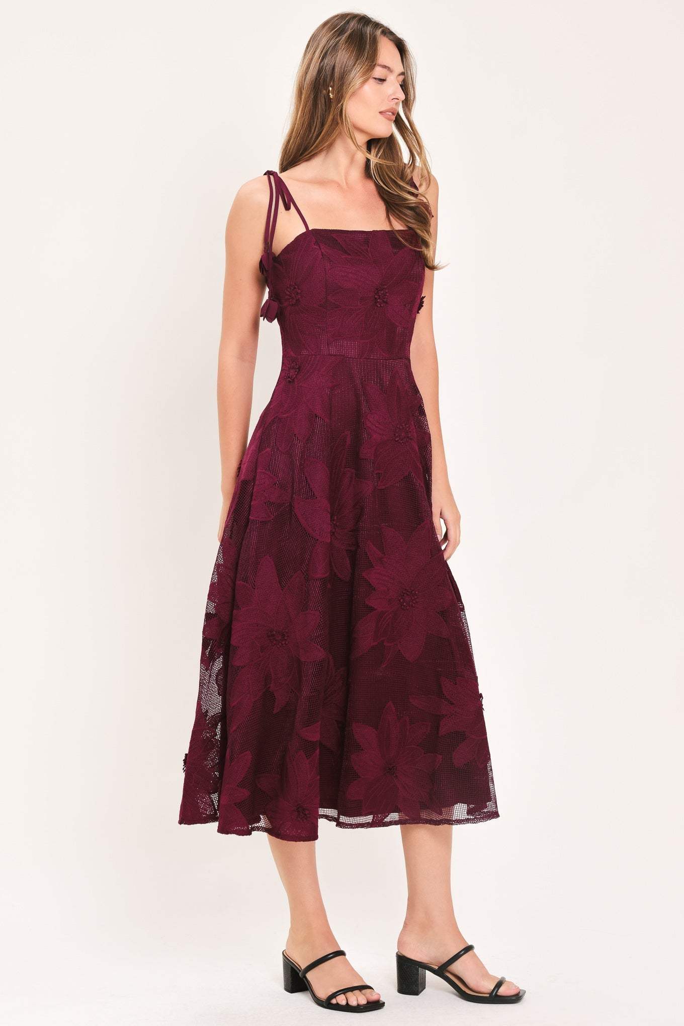 SANDY BLOOM FLORAL WOVEN LACE MIDI DRESS - Flying Tomato - Flyclothing LLC