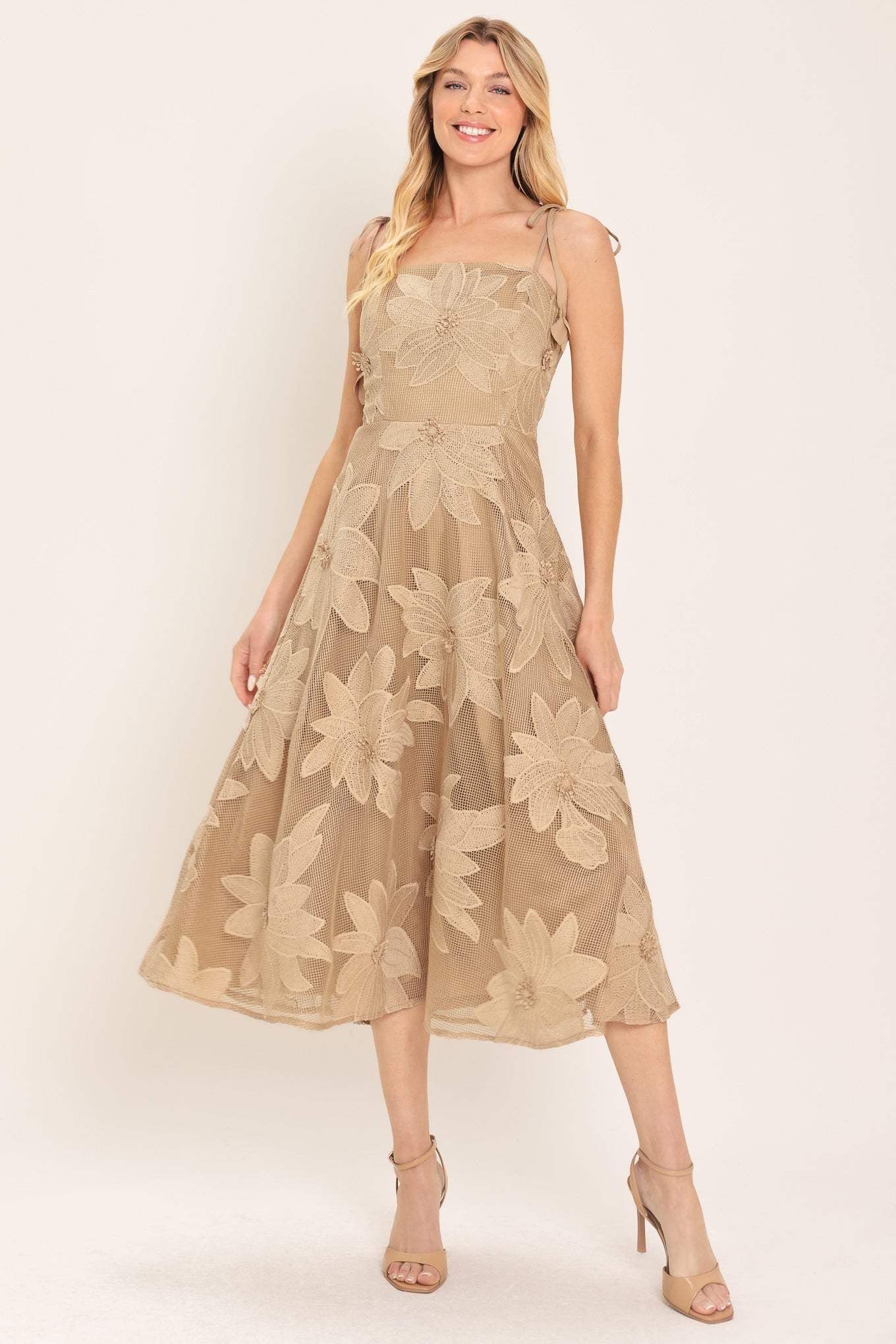 SANDY BLOOM FLORAL WOVEN LACE MIDI DRESS - Flying Tomato - Flyclothing LLC