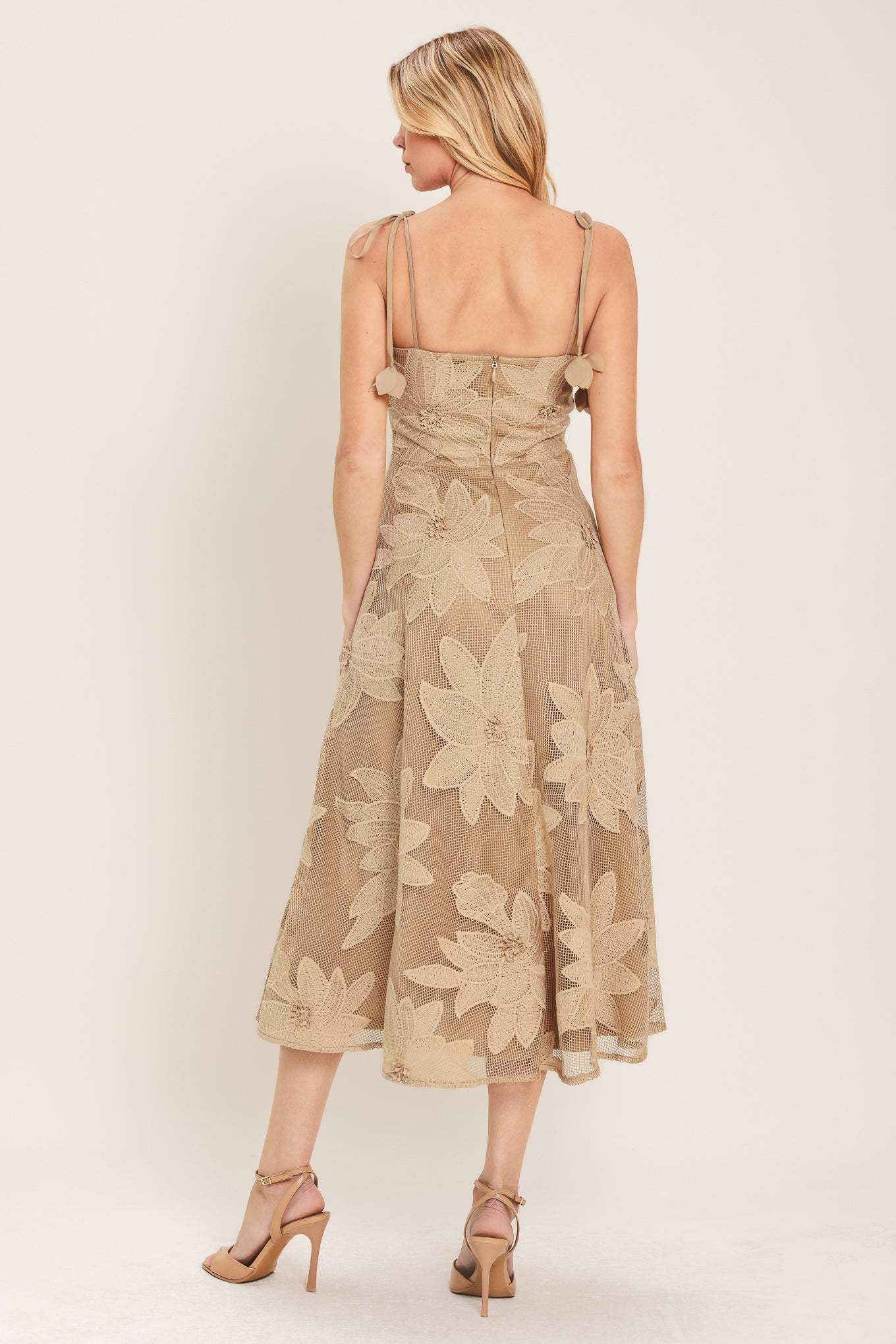 SANDY BLOOM FLORAL WOVEN LACE MIDI DRESS - Flying Tomato - Flyclothing LLC