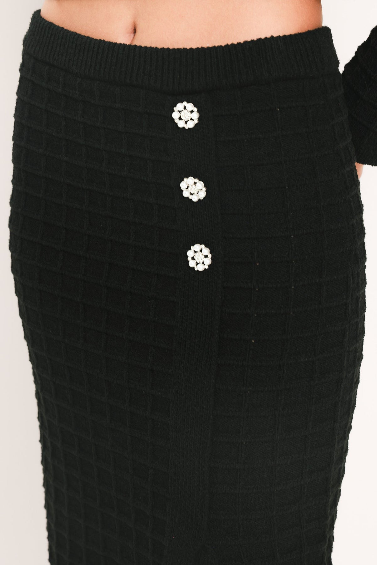 POLISHED MOMENT BLACK BUTTON-SLIT SWEATER MIDI SKIRT - Flying Tomato - Flyclothing LLC