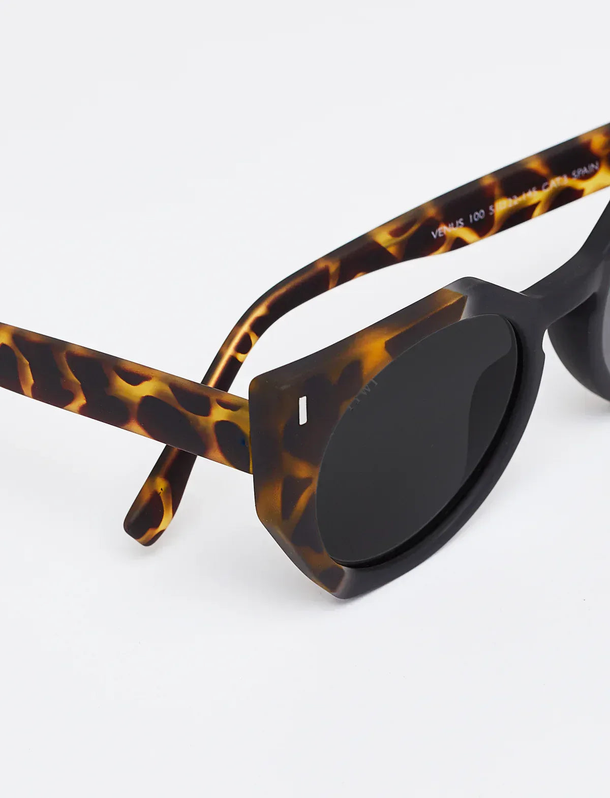 VENUS - TIWI USA - Flyclothing LLC