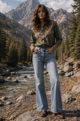 Straight Shooter Duck Camo Pearl Snap Blouse