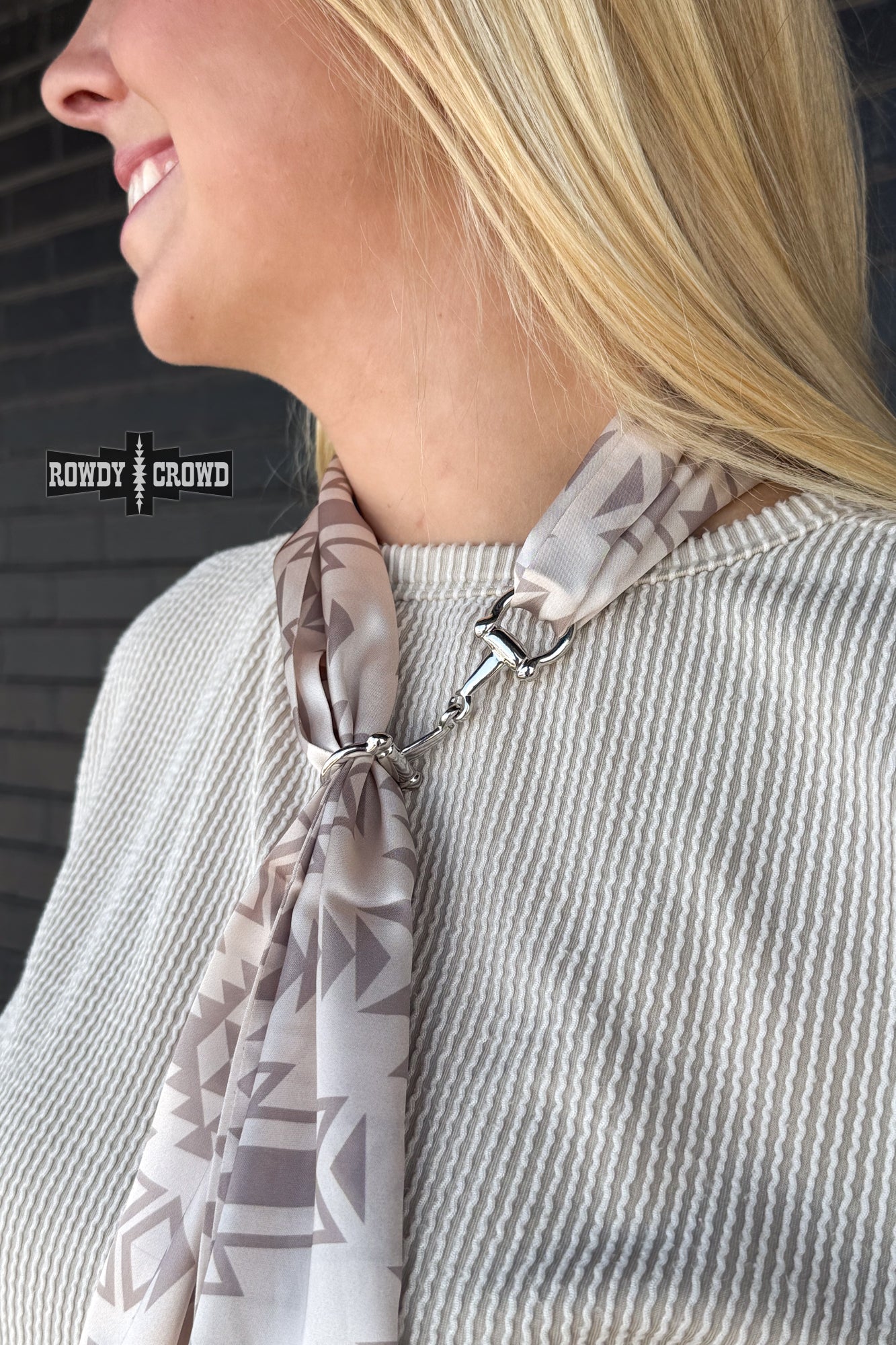 DS Snazzy Snaffle Scarf Slide
