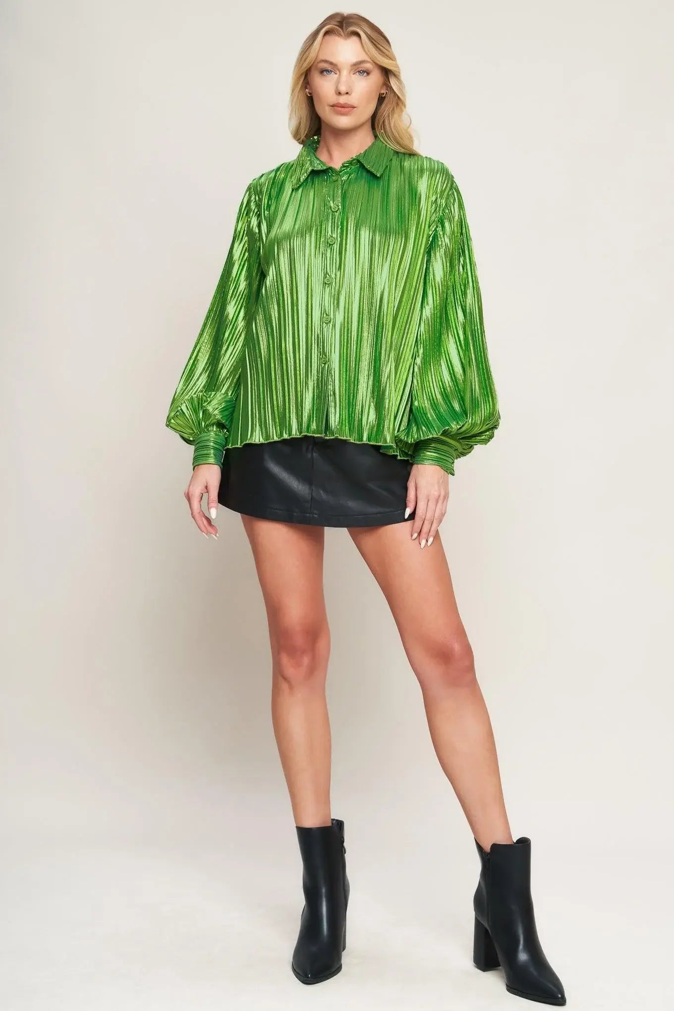 RUNWAY TREND FOILED TOP - Flying Tomato - Flyclothing LLC