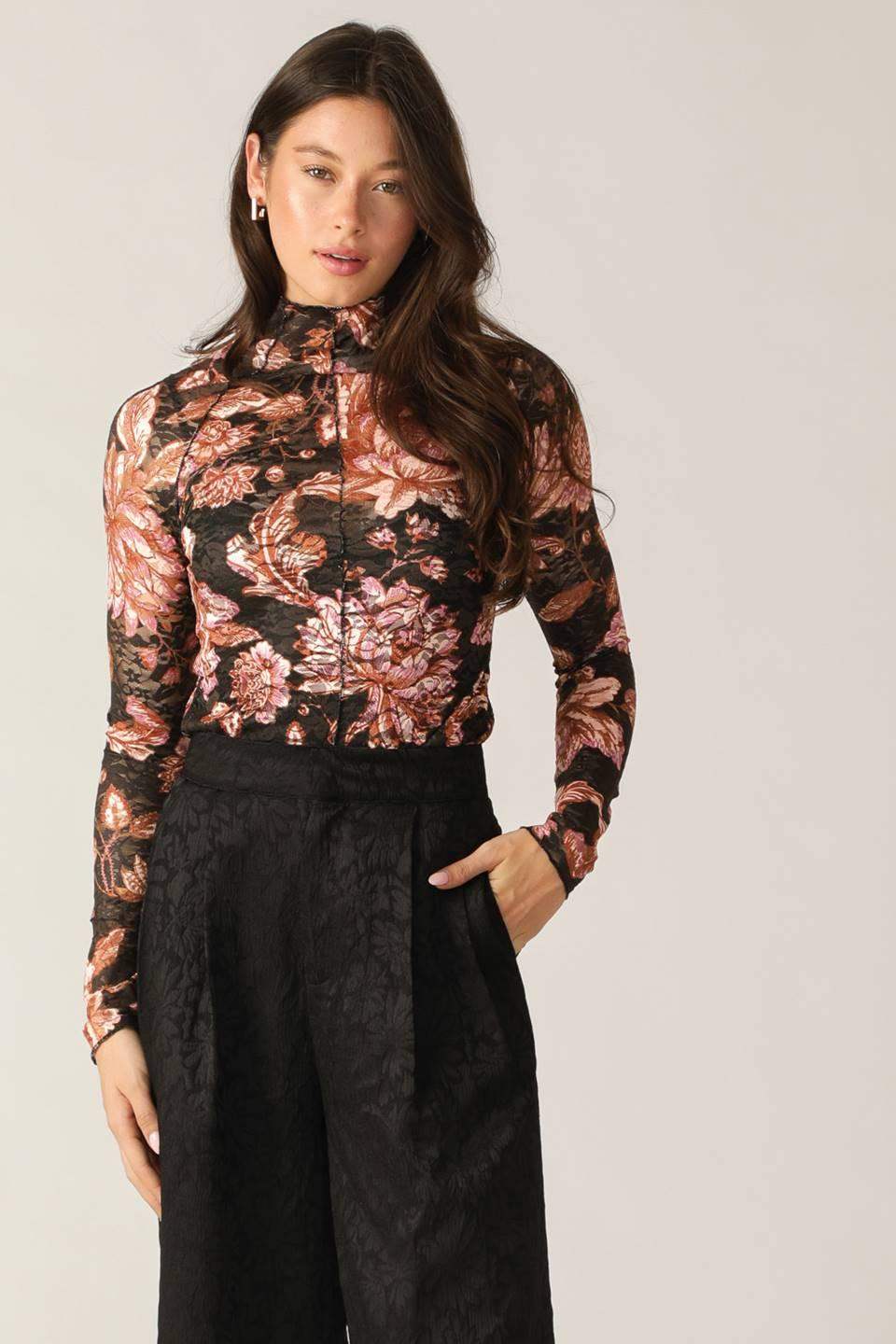 FIRESIDE CHATS STRETCH LACE TOP - Flying Tomato - Flyclothing LLC