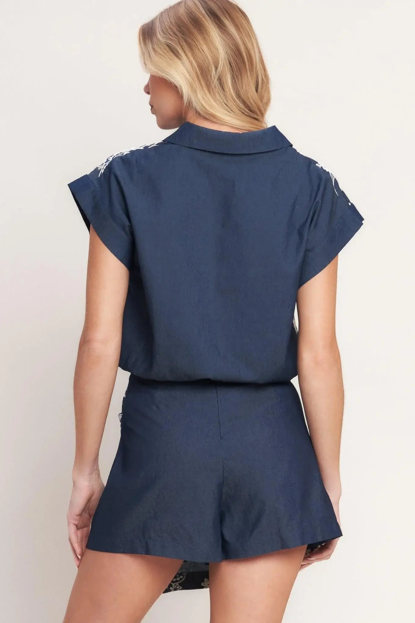 HANDCRAFTED FEEL EMBROIDERY TOP - Flying Tomato - Flyclothing LLC