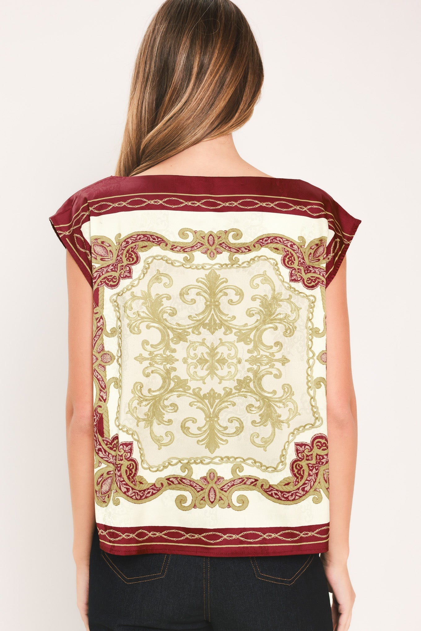 VINTAGE VINE BURGUNDY PRINTED WIDE-NECK TOP