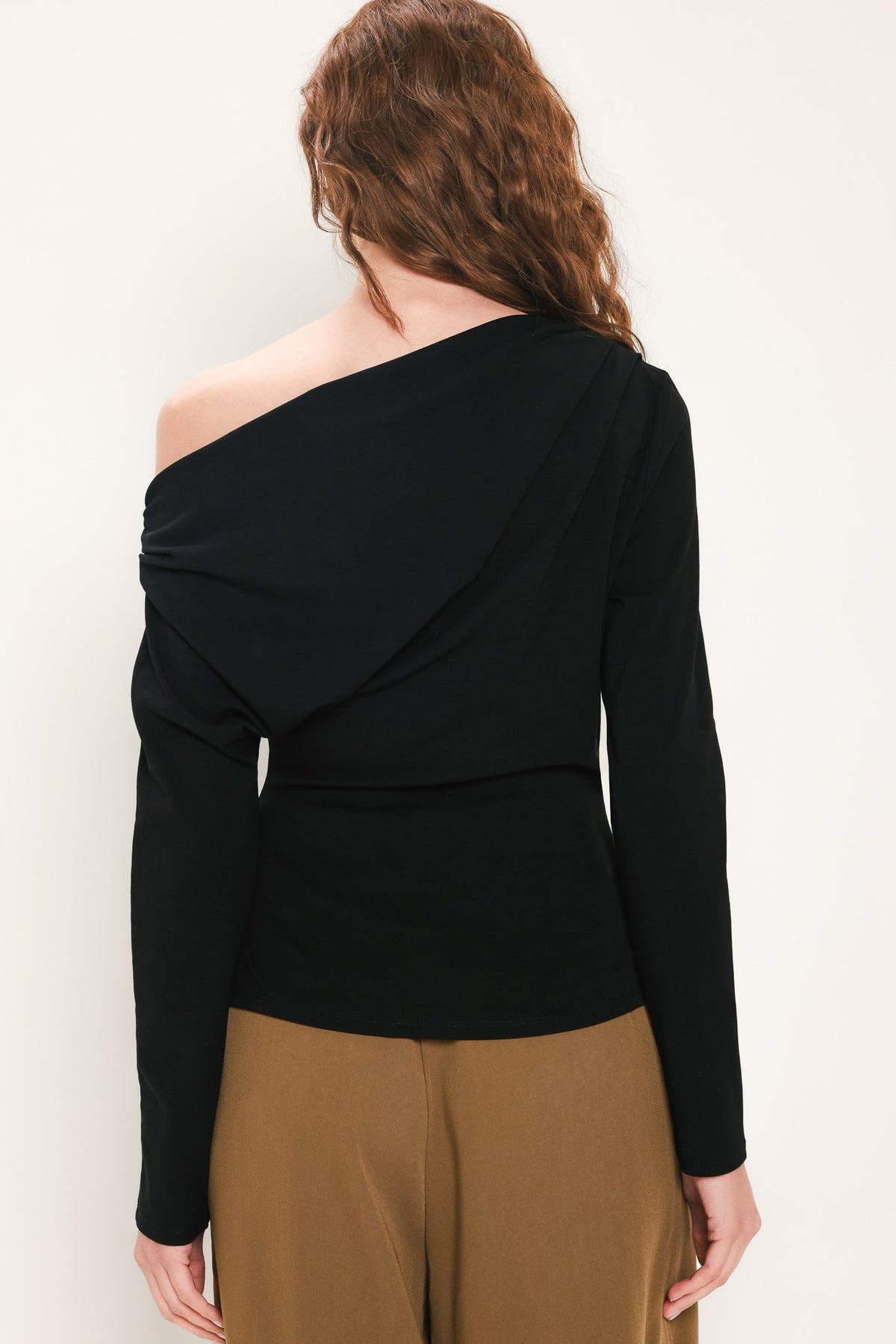 AFTER HOURS BLACK DRAPED ONE-SHOULDER TOP - Flying Tomato - Flyclothing LLC
