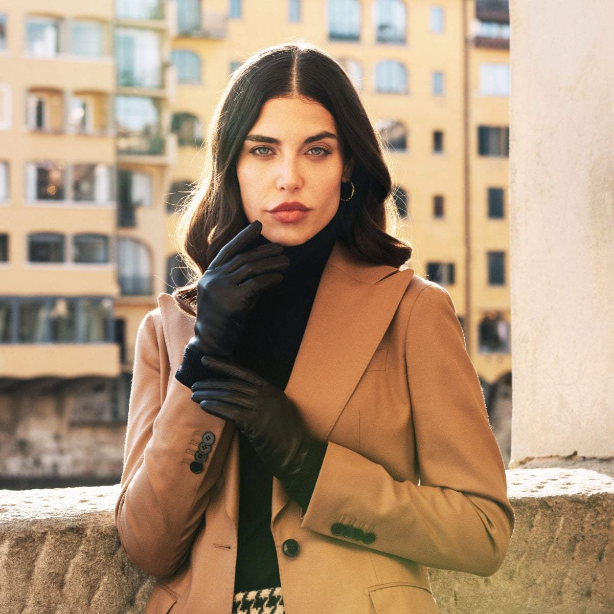 Isabella (black) - Italian lambskin leather gloves with cashmere lining & touchscreen feature - Leather Gloves Online - Flyclothing LLC