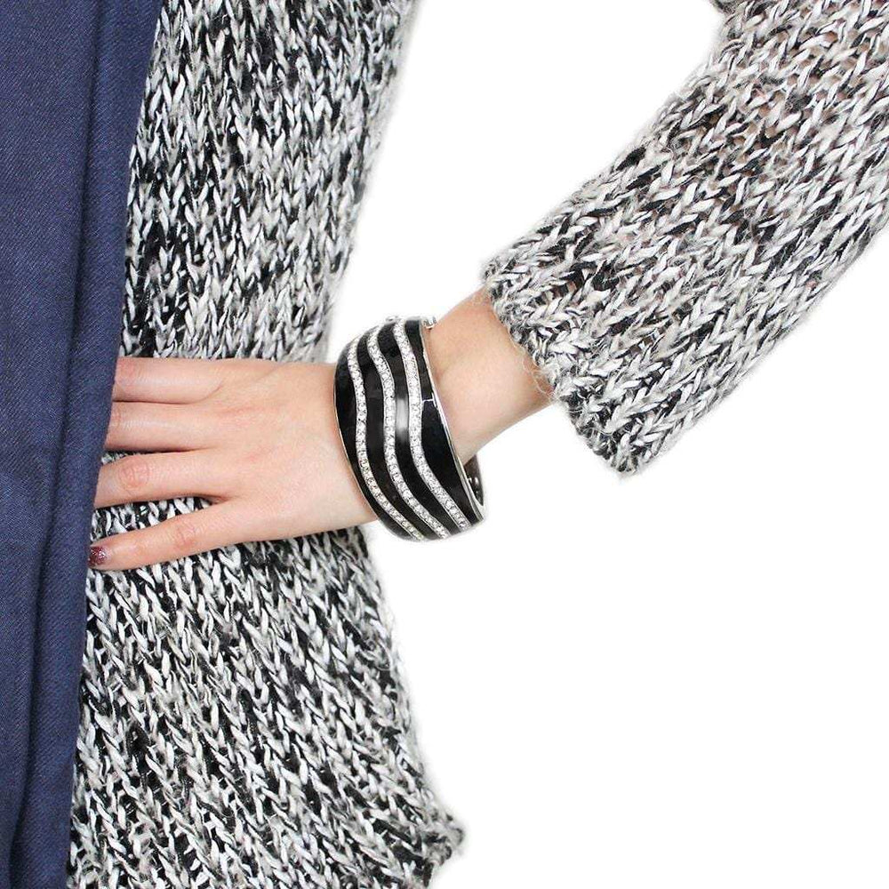 LO4278 - Rhodium Brass Bangle with Top Grade Crystal in Clear - Alamode - Flyclothing LLC