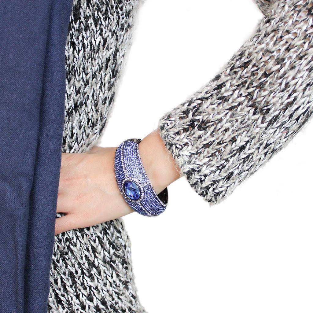 LO4283 - TIN Cobalt Black Brass Bangle with Top Grade Crystal in Sapphire - Alamode - Flyclothing LLC