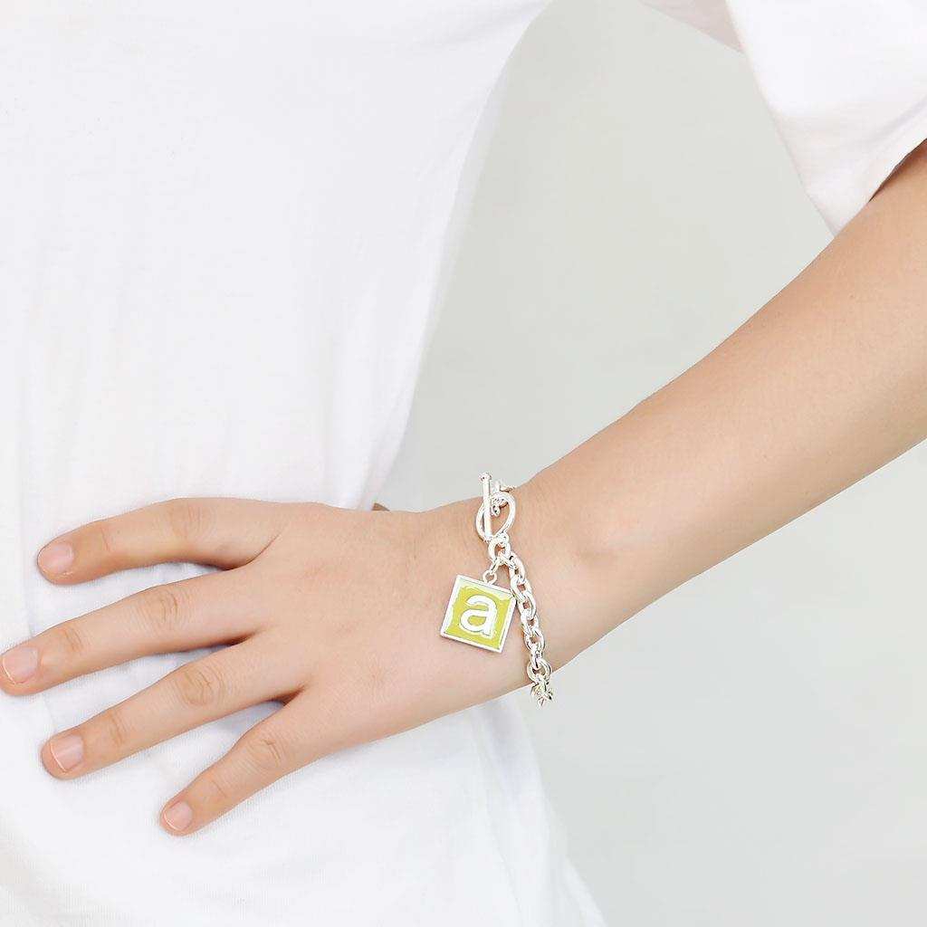 LO4637 - High-Polished Brass Bracelet with Epoxy in Emerald - Alamode - Flyclothing LLC