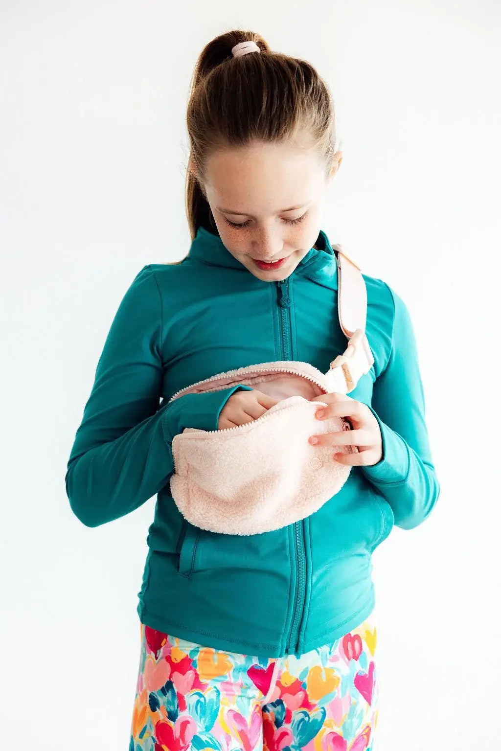 Light Pink Fleece Belt Bag - Mila & Rose ® - Flyclothing LLC