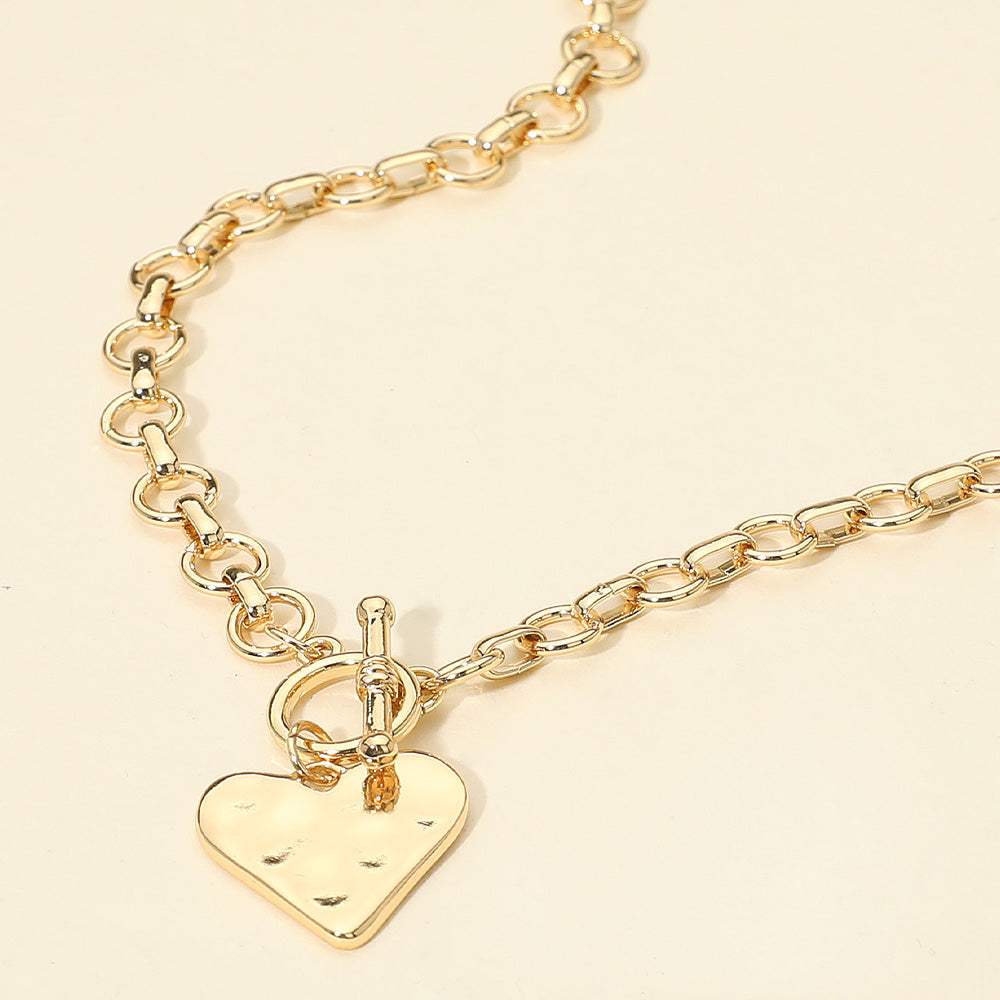 Hammered Metal Heart Pendant Chunky Chain Toggle Necklace - Madeline Love - Flyclothing LLC