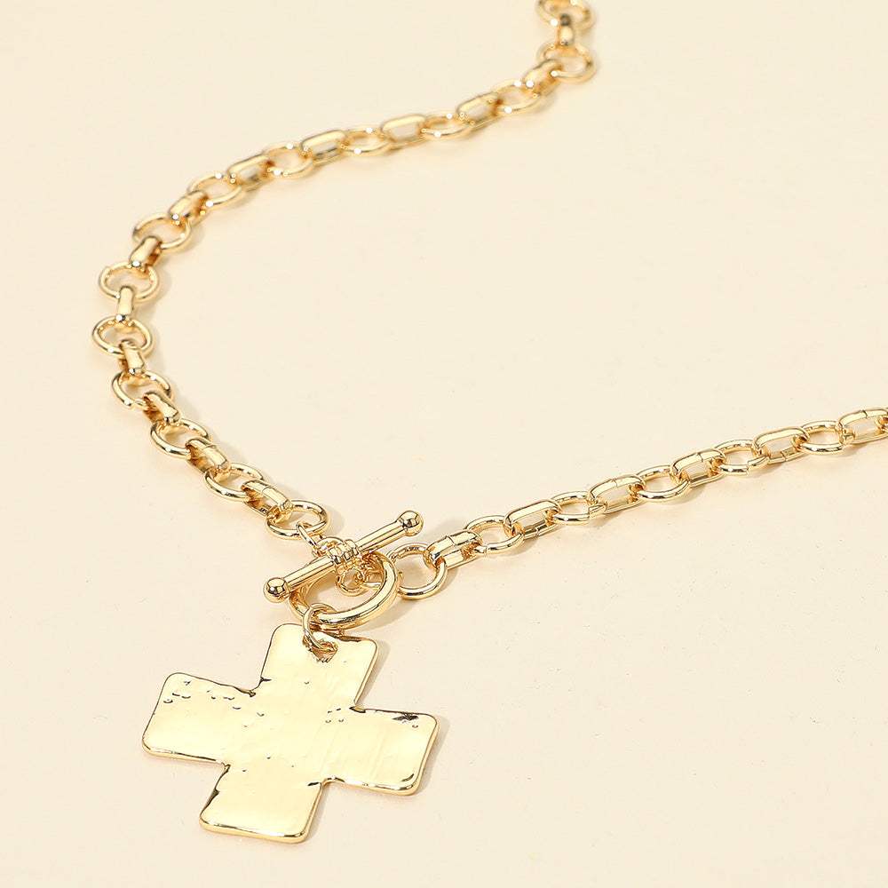 Hammered Metal Cross Pendant Chunky Chain Toggle Necklace - Madeline Love - Flyclothing LLC