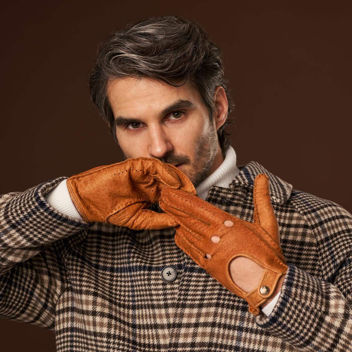Marcello (brown) – Luxurious Italian peccary driving gloves - Leather Gloves Online - Flyclothing LLC