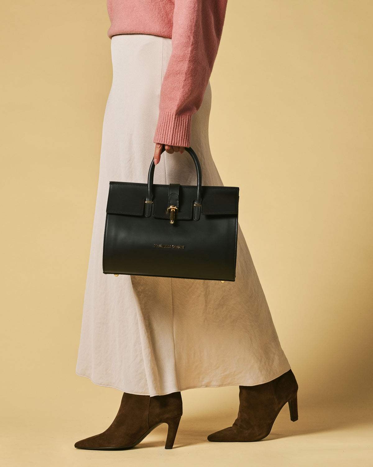 Oriana (black) - Italian calf leather women's handbag (with shoulder strap) - Leather Gloves Online - Flyclothing LLC