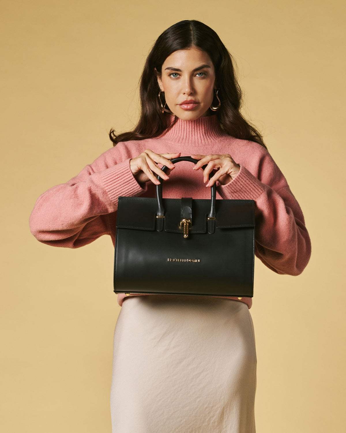 Oriana (black) - Italian calf leather women's handbag (with shoulder strap) - Leather Gloves Online - Flyclothing LLC