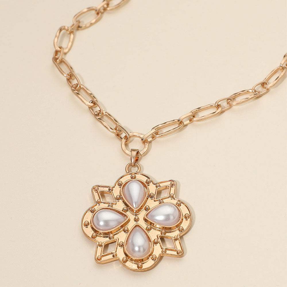 Boho Floral Pendant Chunky Textured Paperclip Chain Necklace - Madeline Love - Flyclothing LLC