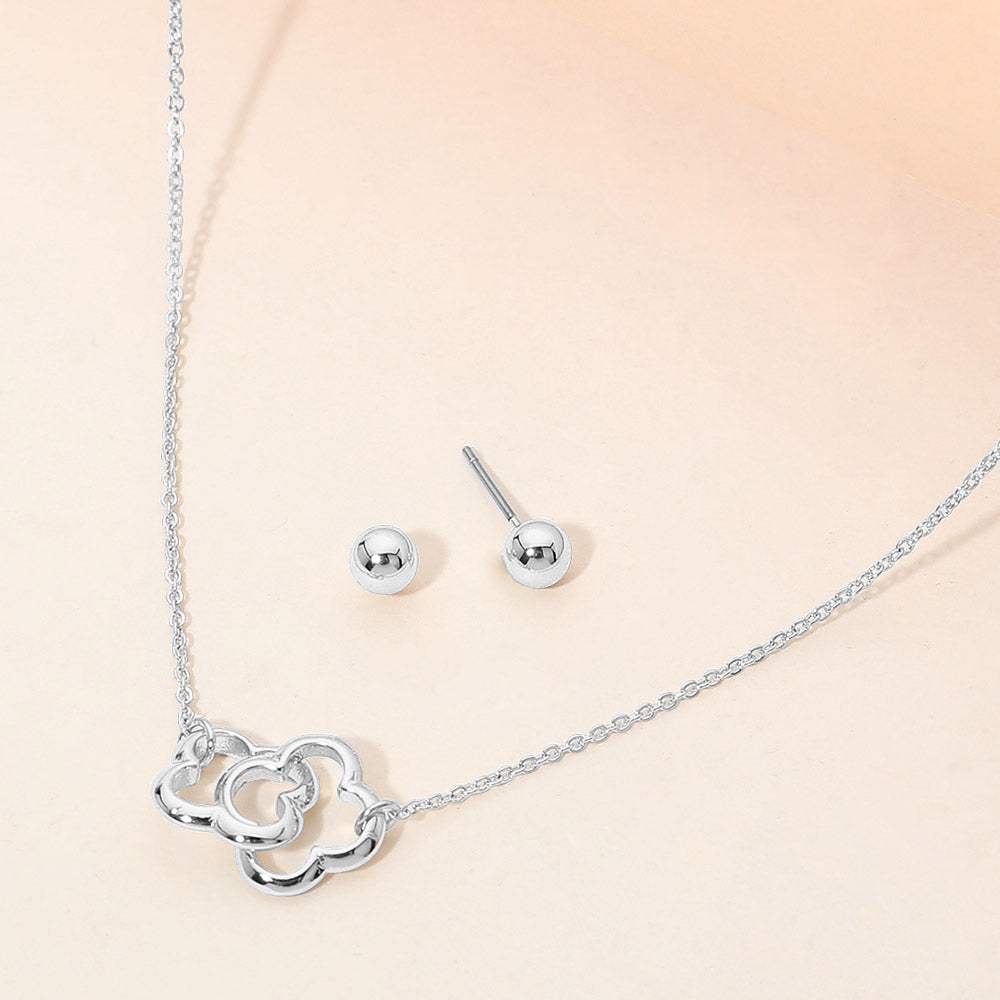 Double Open Quatrefoil Link Pendant Necklace - Madeline Love - Flyclothing LLC