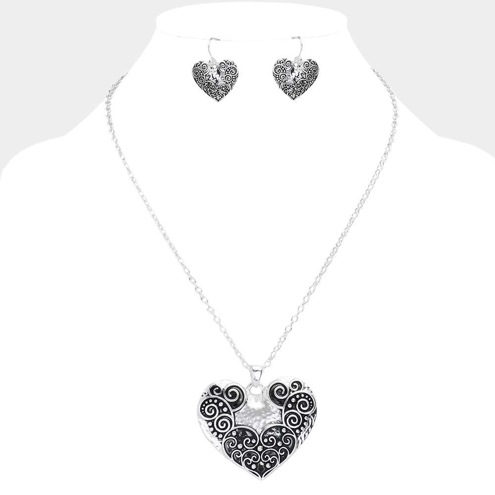 Antique Metal Western Heart Pendant Necklace - Madeline Love - Flyclothing LLC