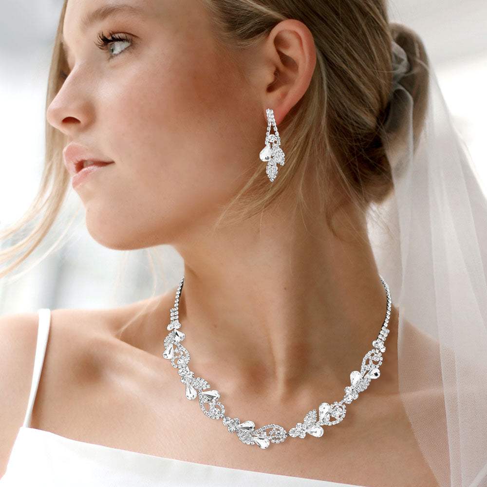 Teardrop Cluster Rhinestone Paved Leaf Necklace - Madeline Love - Flyclothing LLC