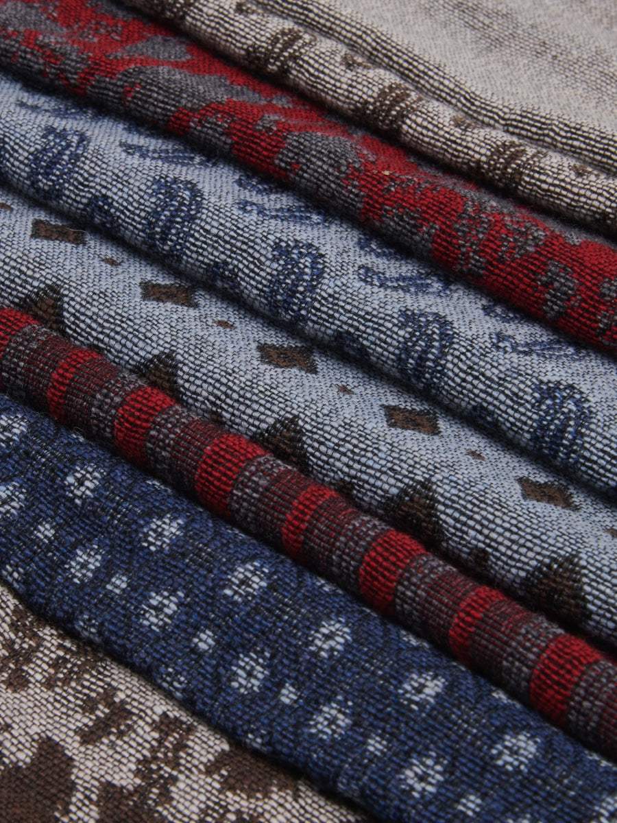 Federico (red/blue) - Warm and soft Italian scarf from wool blend