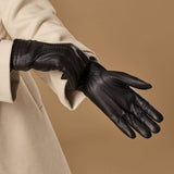 Raya (black) – Deerskin leather gloves with warm wool lining