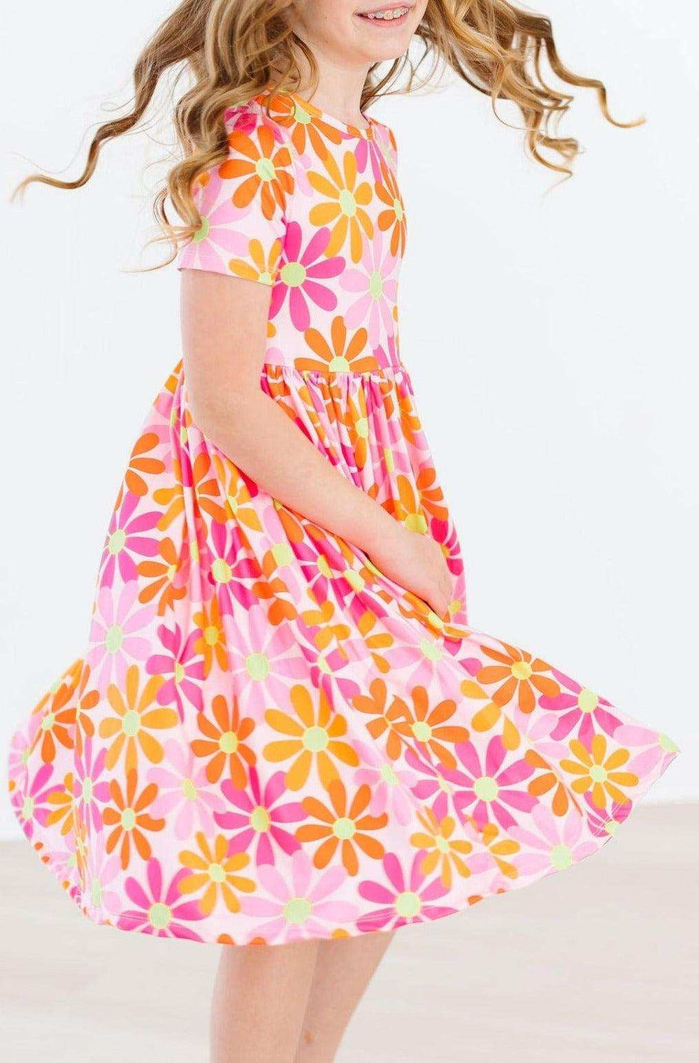 Retro Daisies S/S Pocket Twirl Dress - Mila & Rose ® - Flyclothing LLC