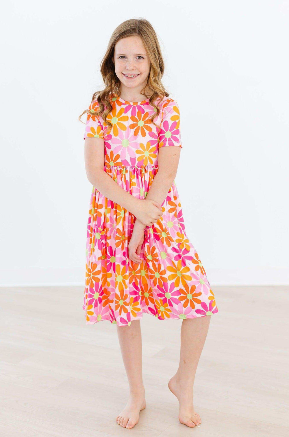 Retro Daisies S/S Pocket Twirl Dress - Mila & Rose ® - Flyclothing LLC