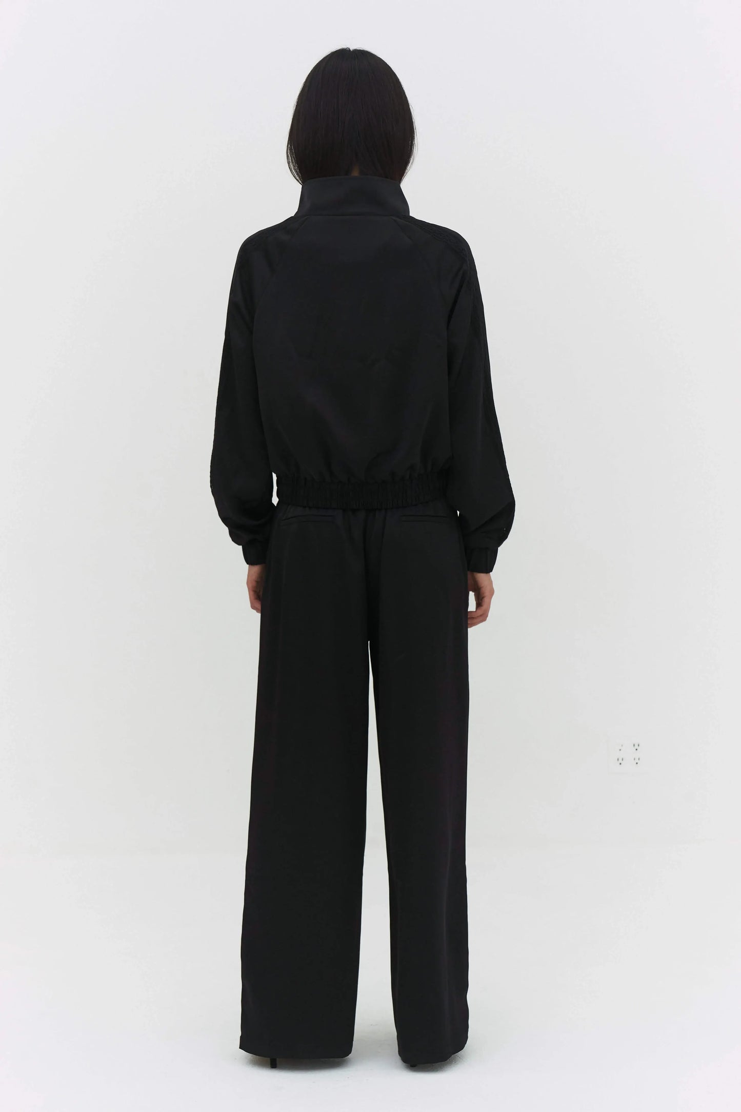 LEISEU TRACK PANTS IN BLACK