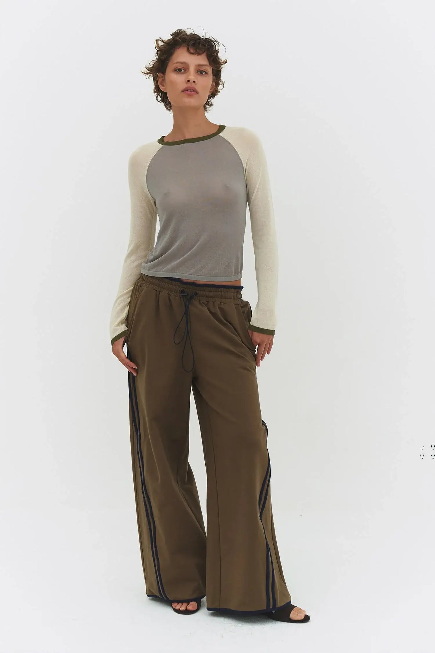 MIRINAE RAGLAN TOP IN MATCHA MEL