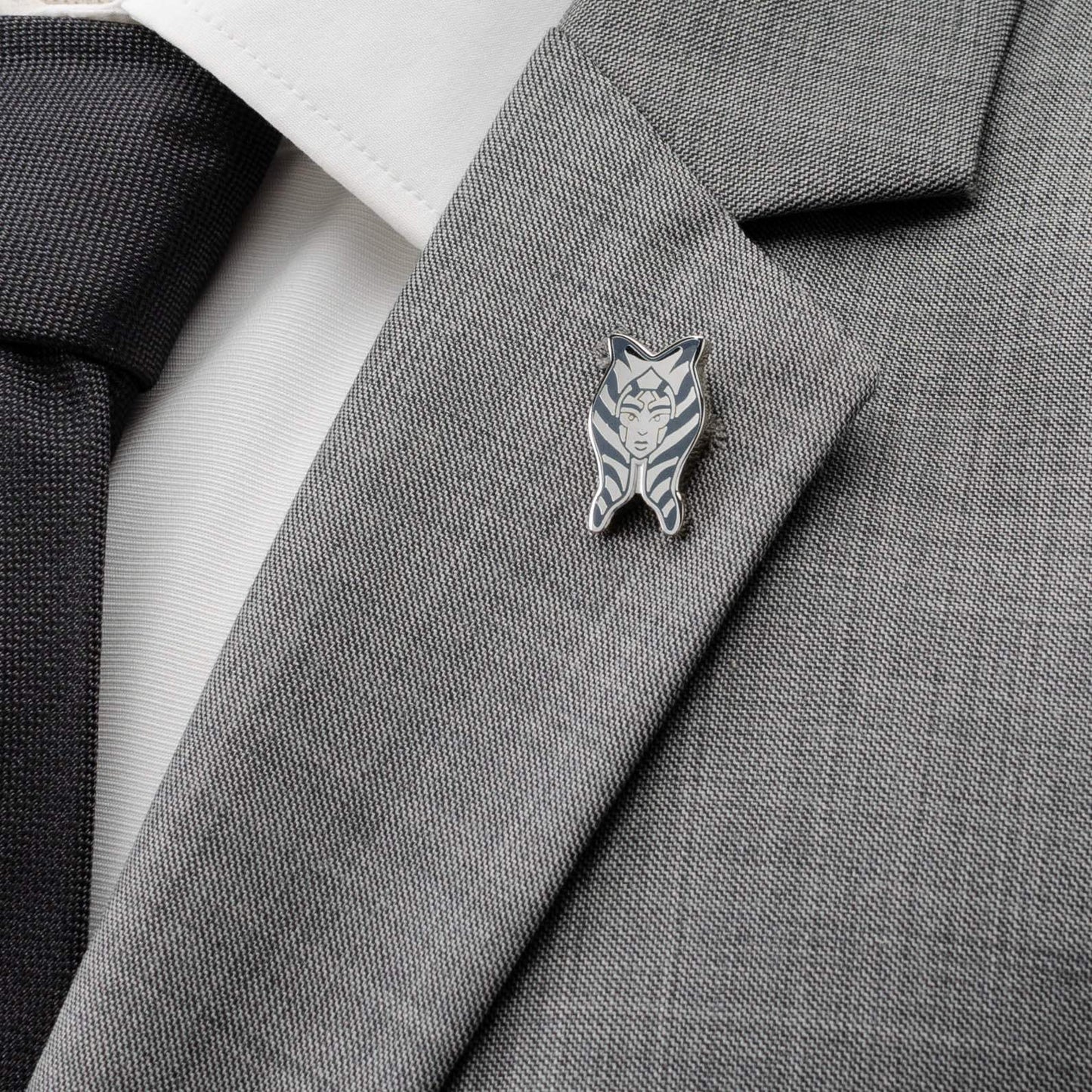 Star Wars Ahsoka Lapel Pin - Cufflinks.com - Flyclothing LLC